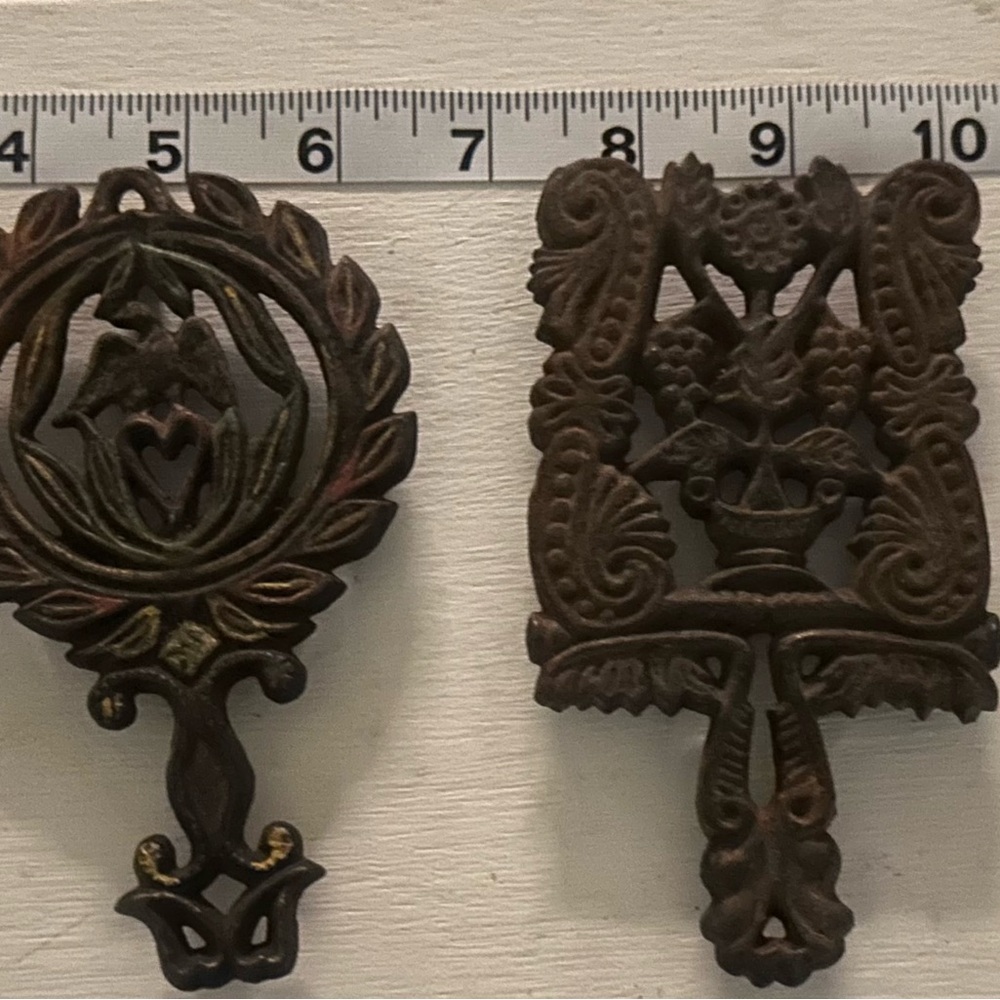 1970’s Vintage Wilton cast iron trivet.